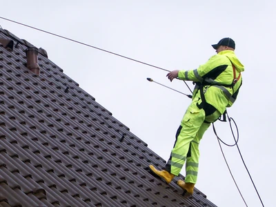 Dobře víme, jak se o Vaši střechu postarat aby byla znovu hezká a dlouho tak vydržela.